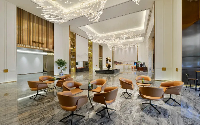 Liz Hotel
