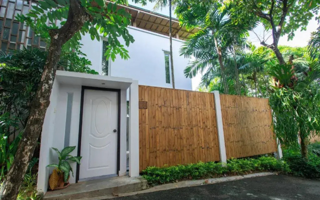 Peach Blossom Resort & Pool Villa