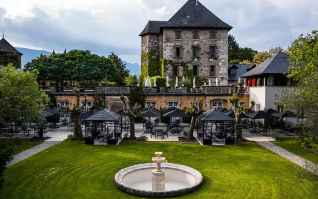 Le Chateau De Candie