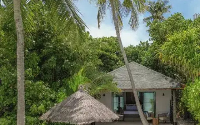 NH Collection Maldives Havodda Resort