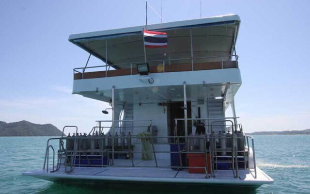 M/v Pawara Luxury Live Aboard Dive Cruise