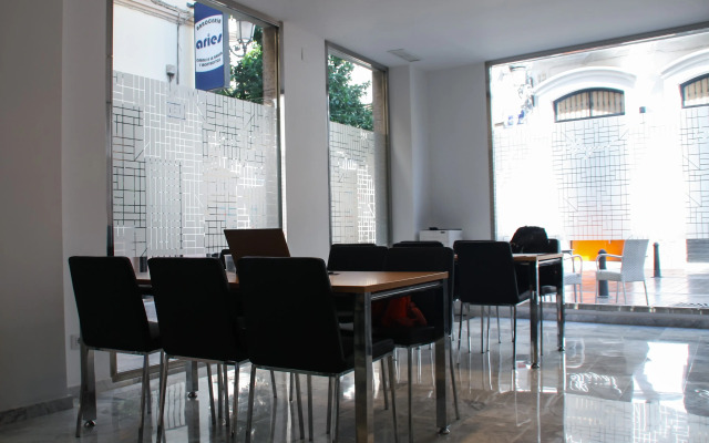 Citizentral Apartamentos Gascons