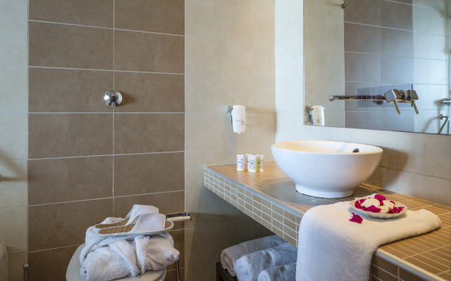 I Resort Beach hotel & Spa