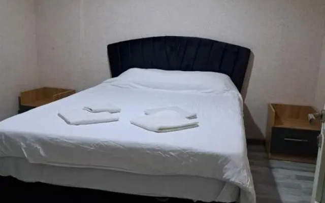 Karvi Hostel & Suites
