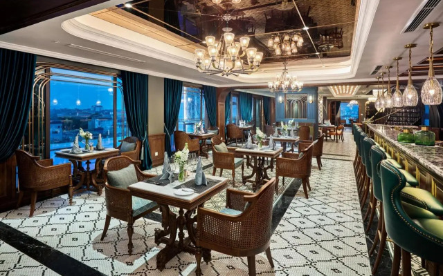 Peridot Grand Luxury Boutique Hotel