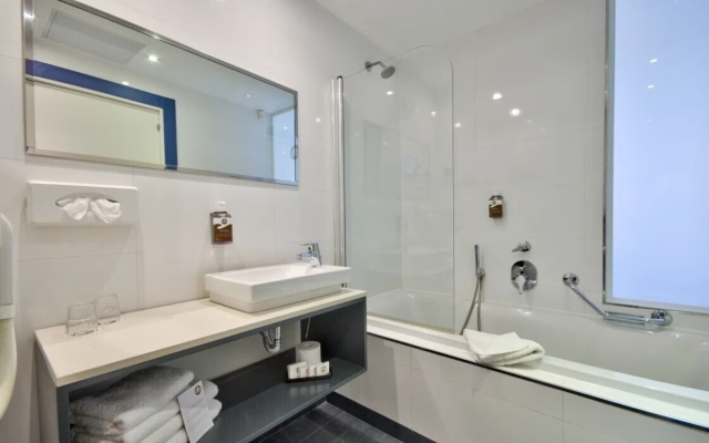 db Seabank Resort and Spa