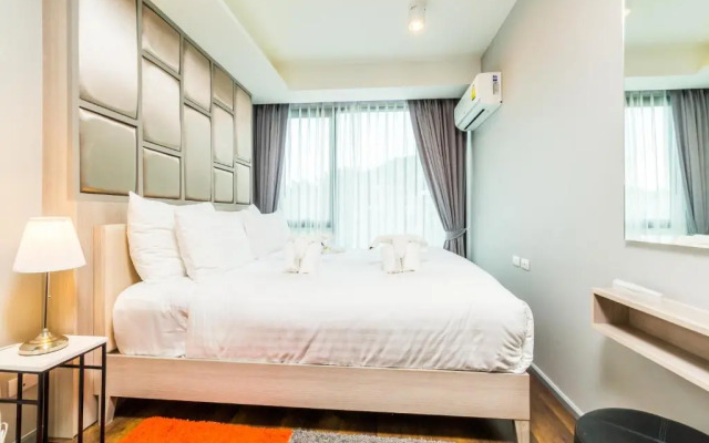 6 Avenue Surin by Lofty