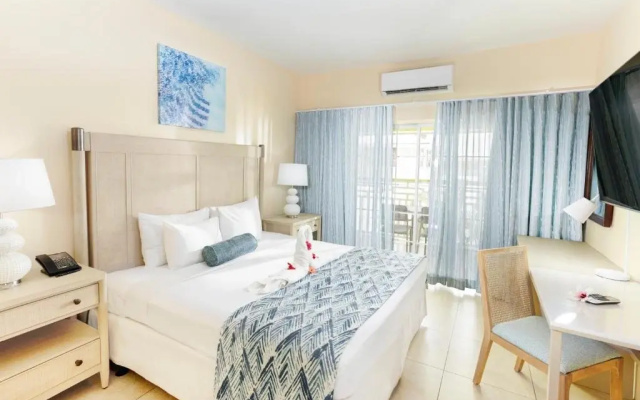Bay Gardens Hotel