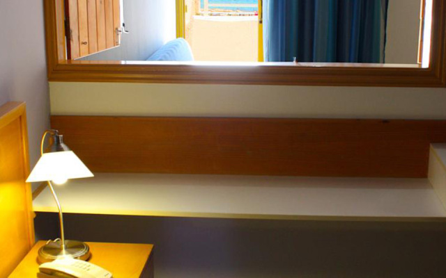 Myro Androu Hotel Apts