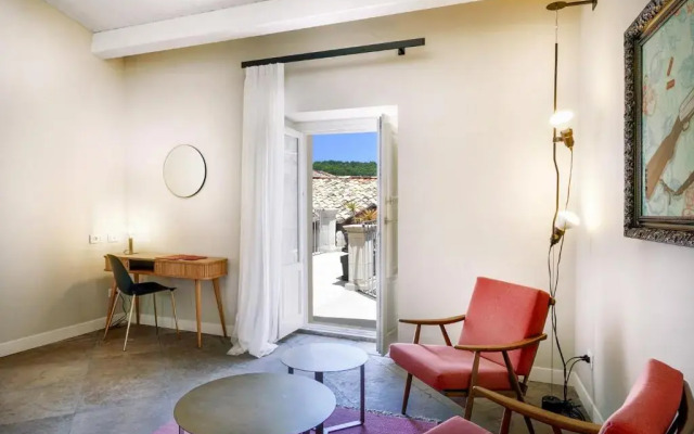 Отель A.D. 1768 Boutique