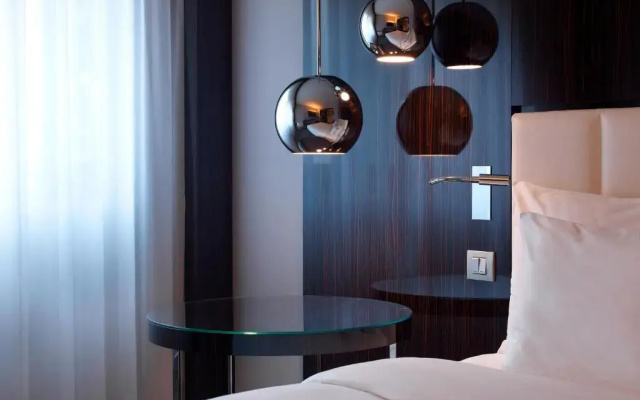 Le Meridien Paris Arc De Triomphe