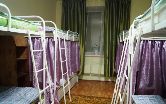 Cheshir Hostel