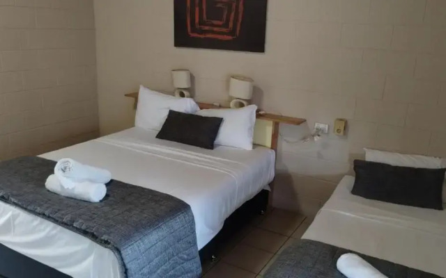 Tully Motel
