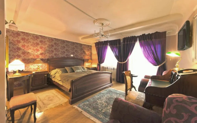 Allegro Hotel