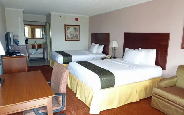Home Town Inn & Suites Crestview