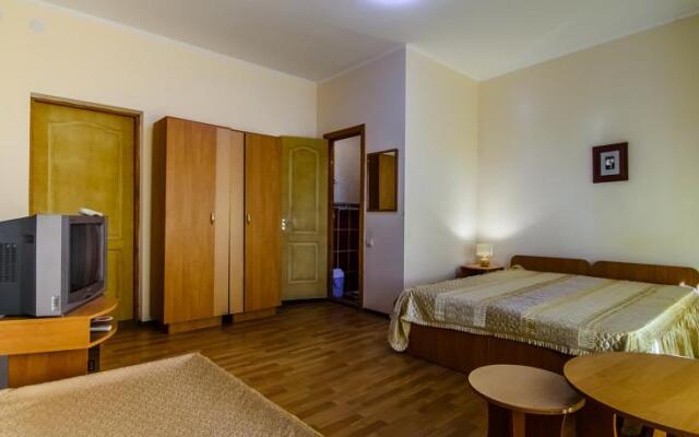 Absolyut Inn