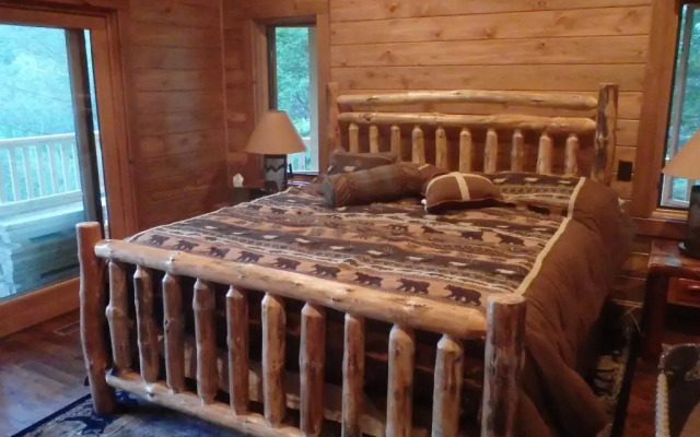stayNantahala – Smoky Mountain Cabins and Luxury Yurts