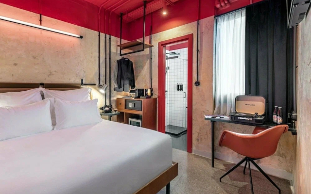 Dave Red Athens Hotel