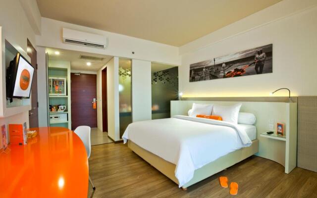 HARRIS Hotel Seminyak Bali