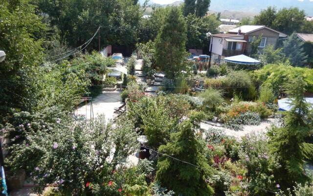 Villa Lira Guest House