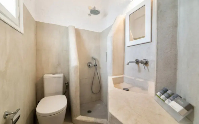 Athermi Suites - Adults Only