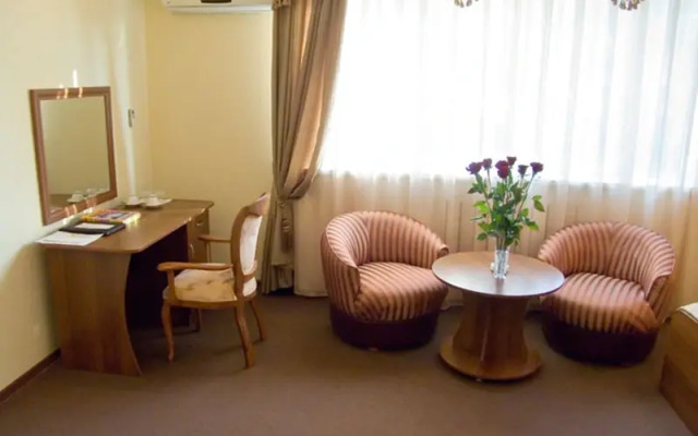 VIARDO Hotel