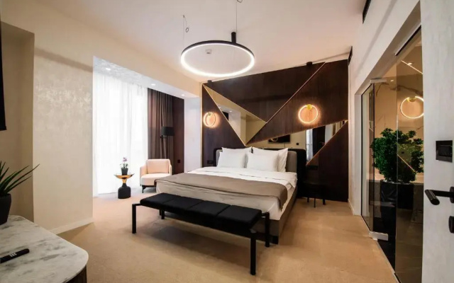 Premium Hotel
