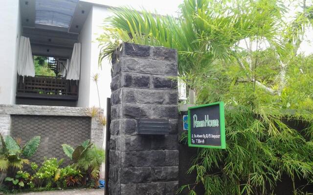 Super OYO 2417 Panen House
