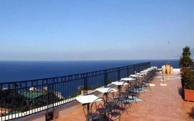 Villa Pina Antico Francischiello Hotel
