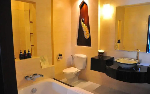 Navatara Phuket Resort