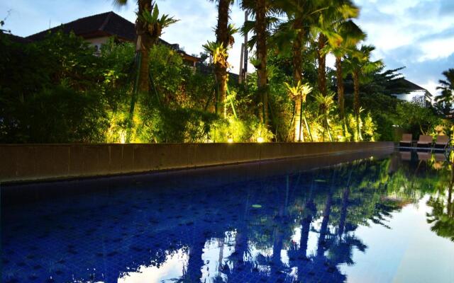 HARRIS Hotel Seminyak Bali