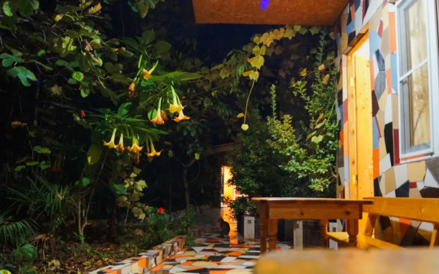 Elina Guest House