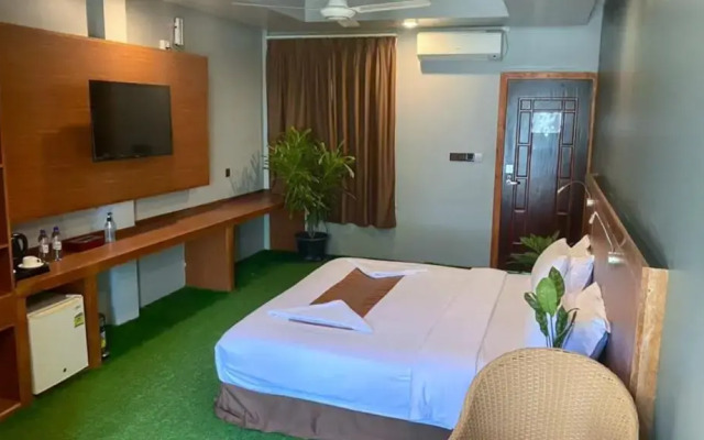 Maamadi Boutique
