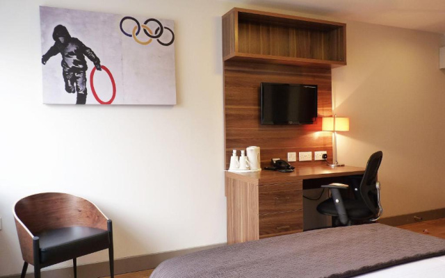 Отель The Mitre Brighton