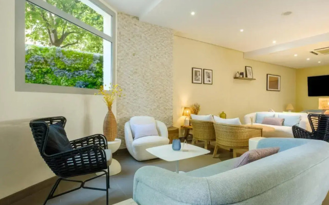 B&B HOTEL Antibes Juan-les-Pins