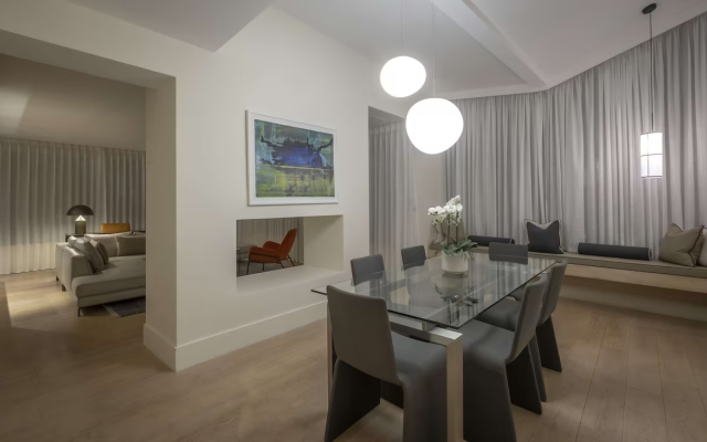 The Morrison Dublin, Curio Collection by Hilton