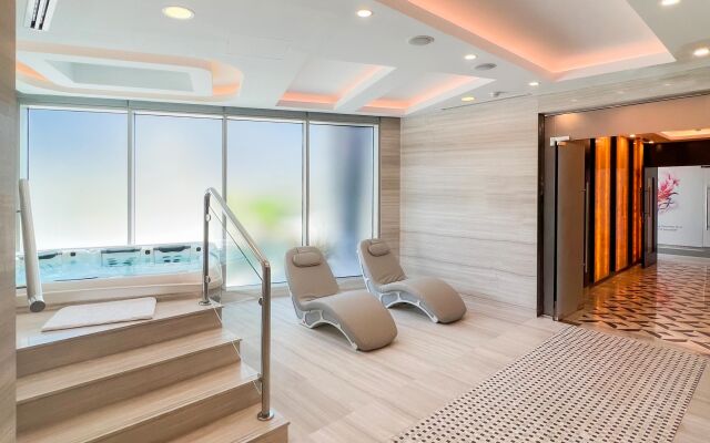 Renaissance Business Bay Hotel