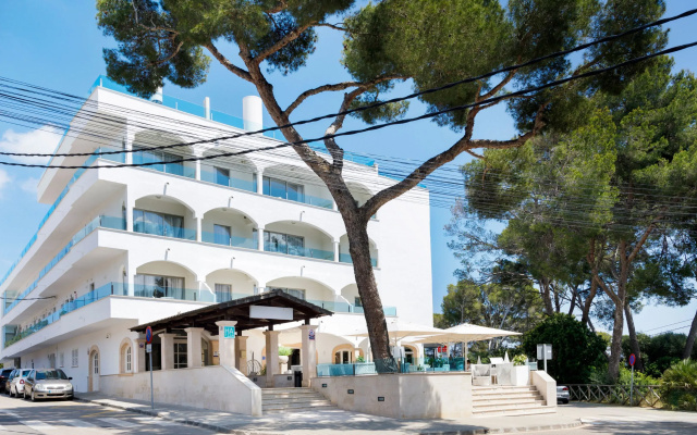 Alcanada Golf Hotel