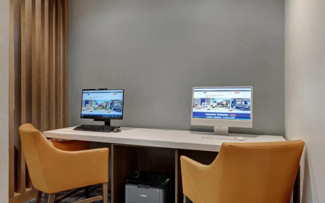 Holiday Inn Express & Suites Chino Hills by IHG
