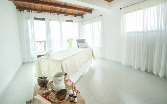 Keniza Beach Hotel