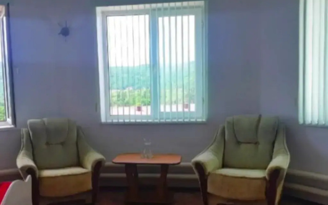 Nash Dom Guest House