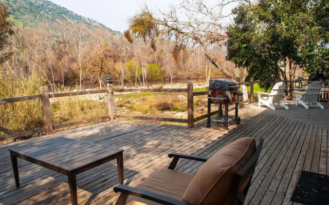 Sequoia Riverfront Cabins