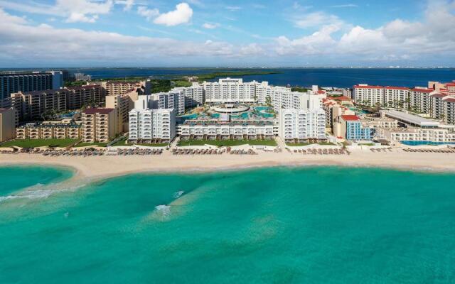 Hilton Cancun Mar Caribe All-Inclusive Resort