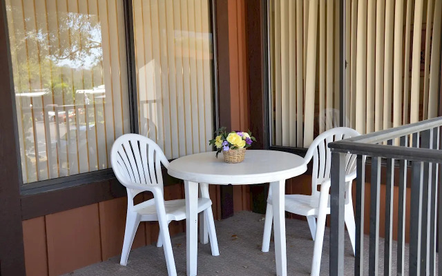 Cypress Cove Nudist Resort & Spa