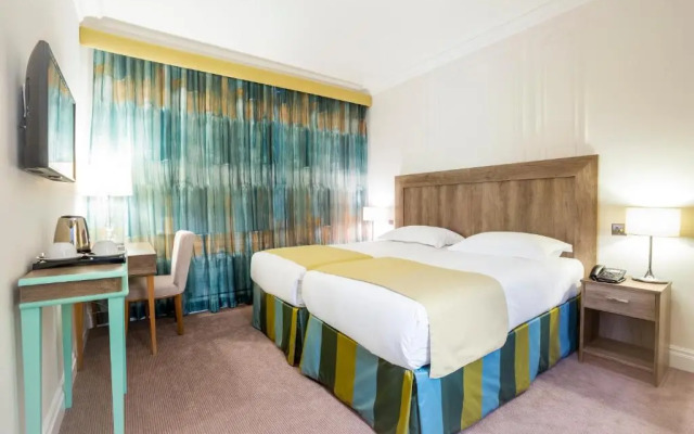Astor Court Hotel