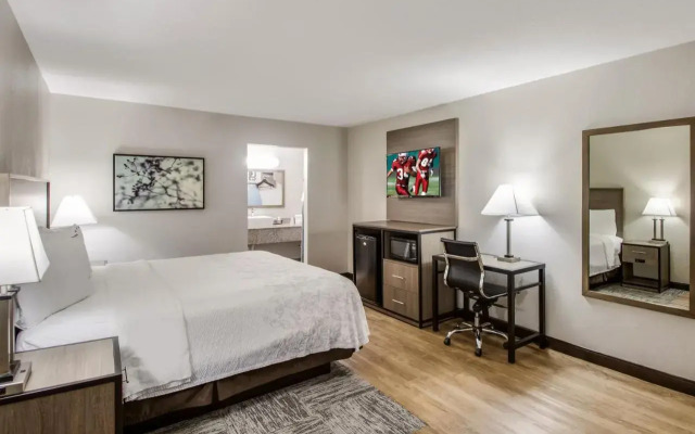Red Roof Inn PLUS+ Dallas – Addison