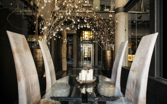 Urban, a Small Luxury  of the World