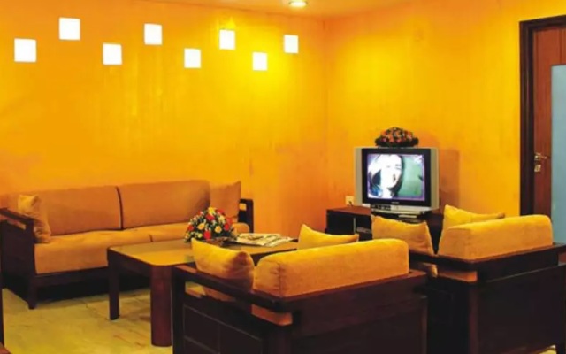 16 Squares Luxury Suites & Boutique Hotel