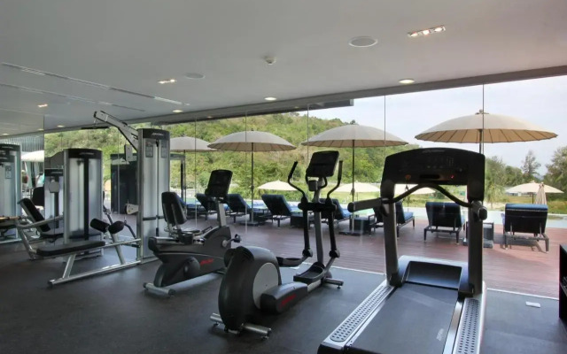 Twin Sands Resort and Spa A204