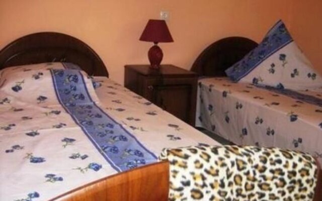 Svoya Guesthouse